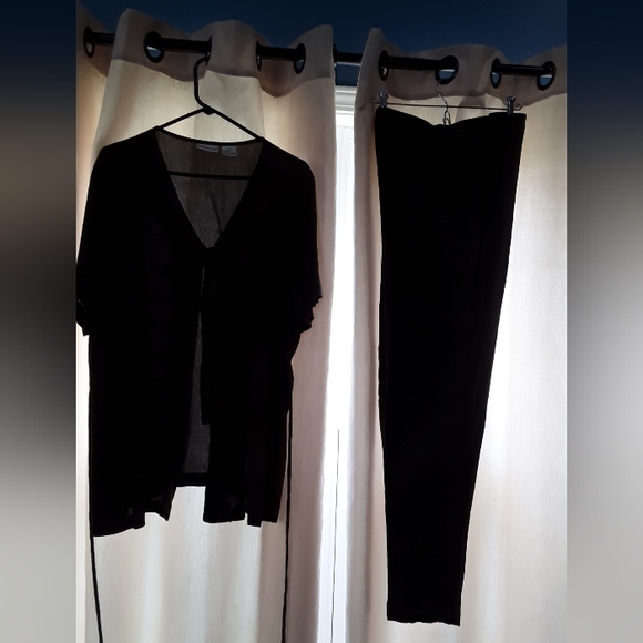 Pantsuit - Picture 2 of 4